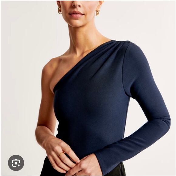 Abercrombie One-Shoulder Black Crop Top- Size Medium - NWT - Picture 6 of 6